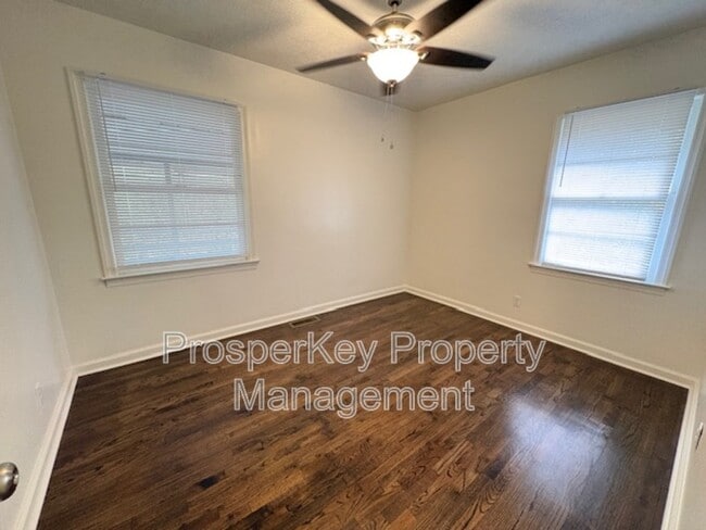 Building Photo - 5802 Catalina Dr