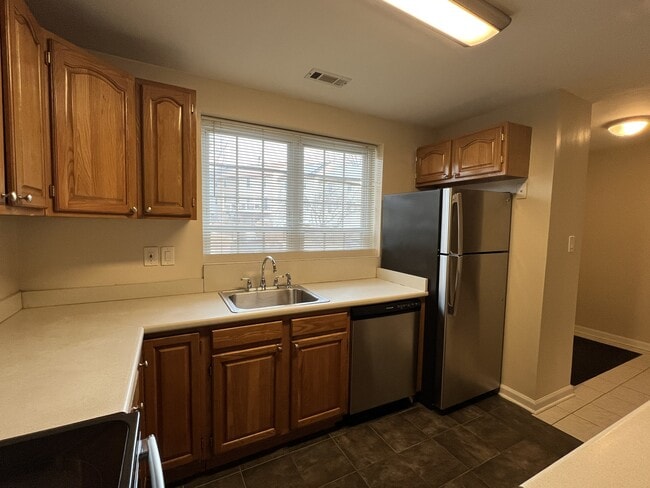 Building Photo - 3726 Ferrara Dr