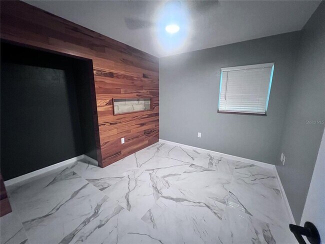 Building Photo - 3330 NW 24th Ave