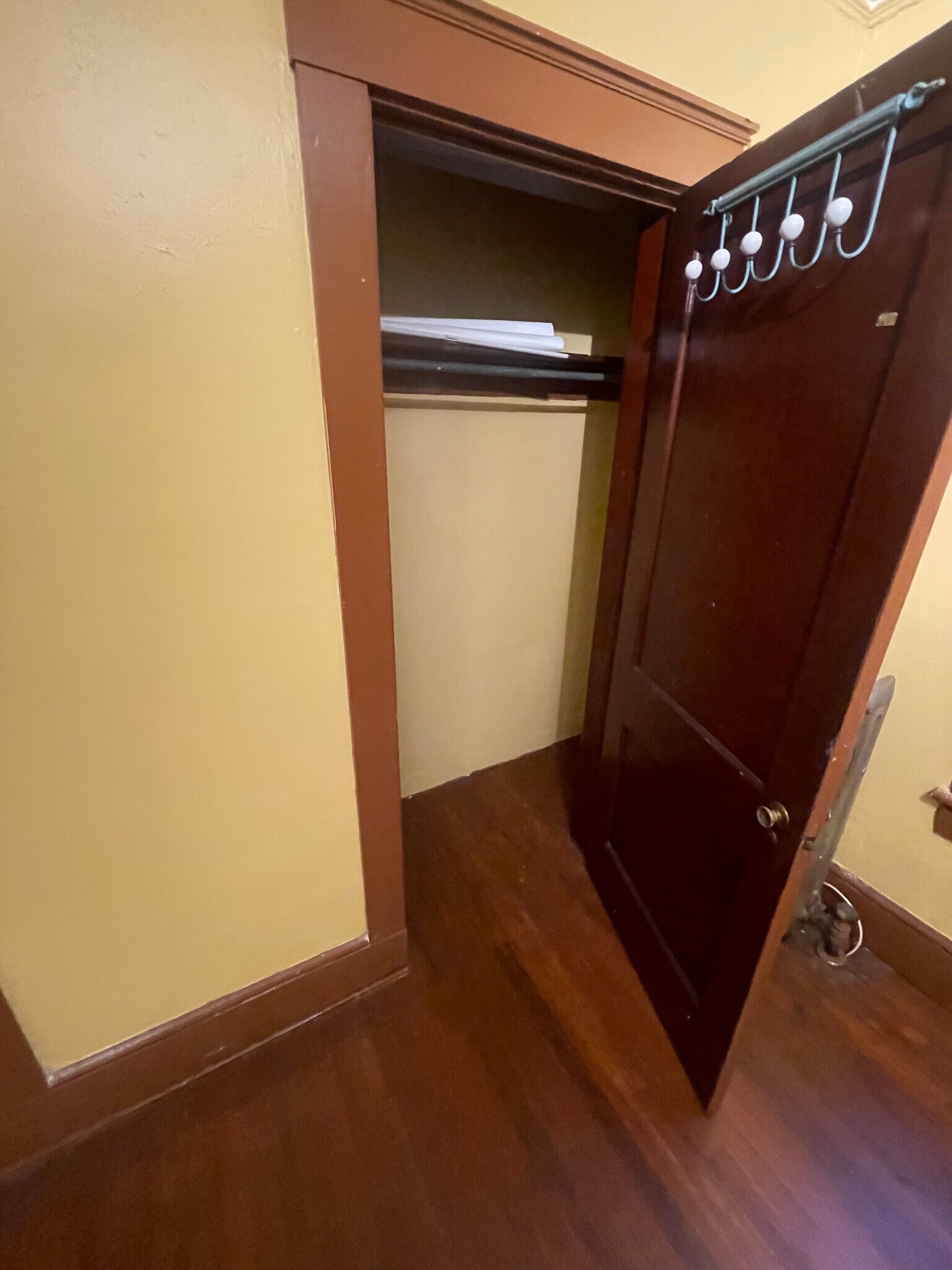 Building Photo - 87 Ferry St