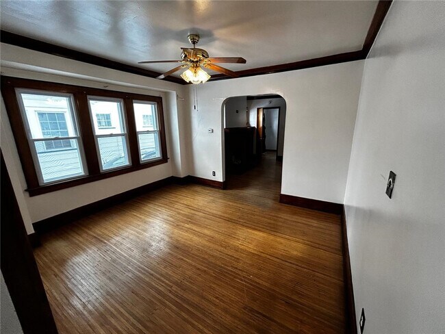 Building Photo - 850 Glide St