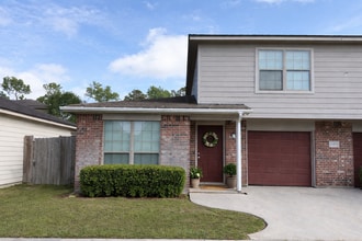 Building Photo - 21471 W Wallis Dr