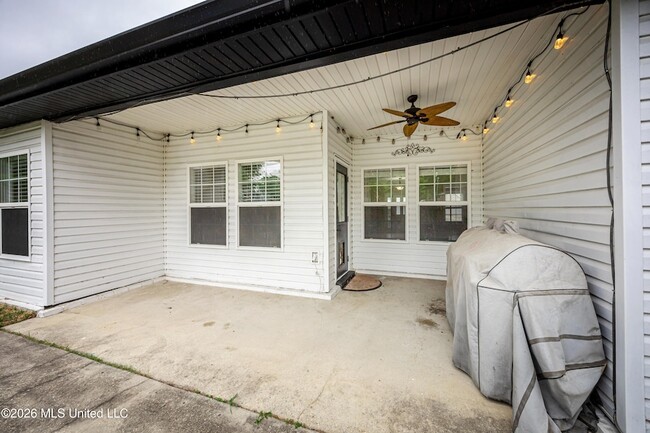 Building Photo - 15208 Lisa Dr