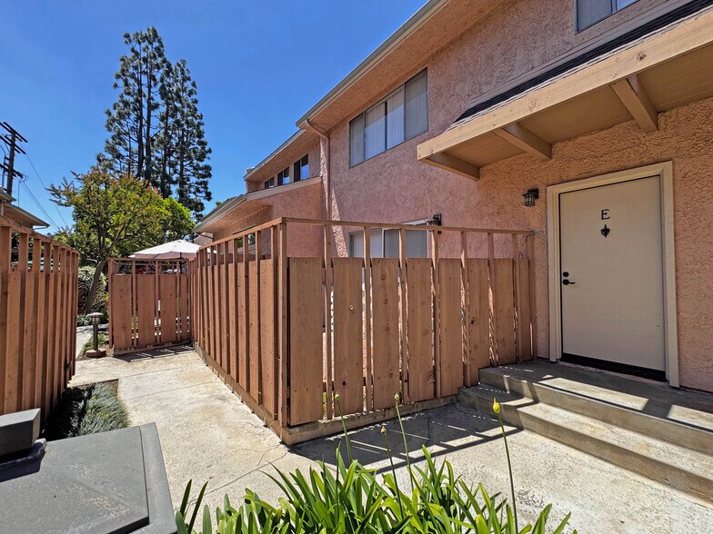 Building Photo - 1508 Dixon St