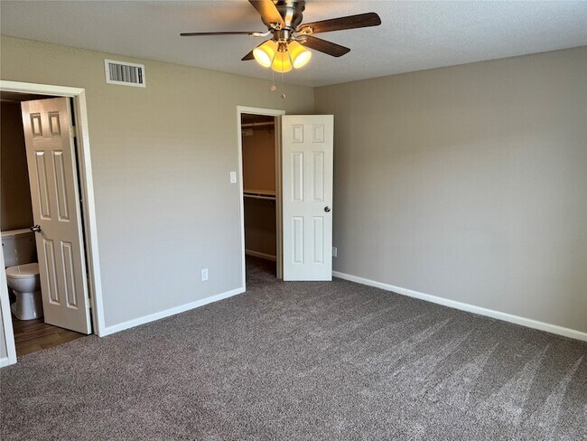 Building Photo - 14777 Wunderlich Dr