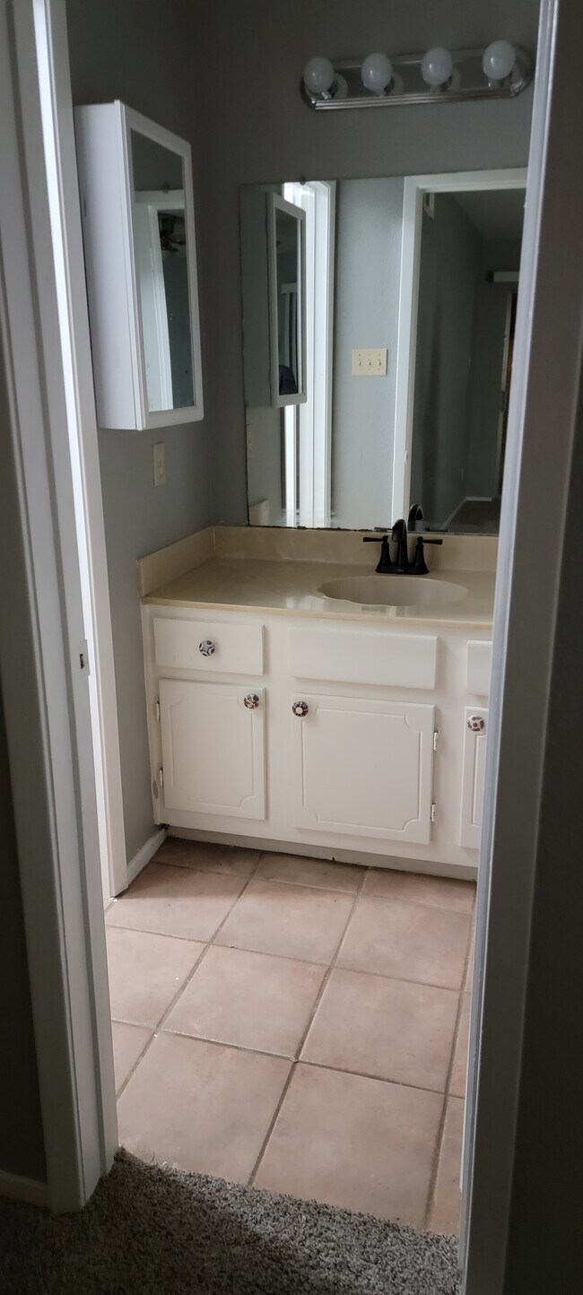 Larger Bathroom off Master Bedroom - 14515 Wunderlich Dr