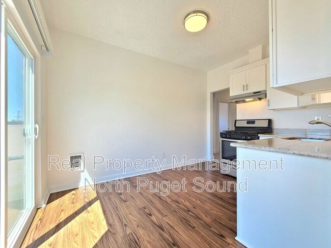 Building Photo - 2626 Rucker Ave