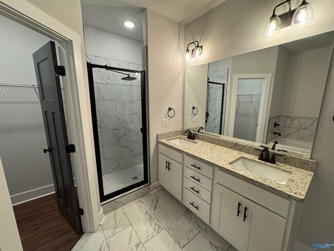 Building Photo - 103 Parvin Way Dr