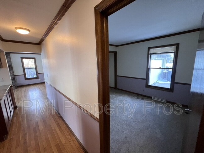 Building Photo - 3204 Chateau Ct