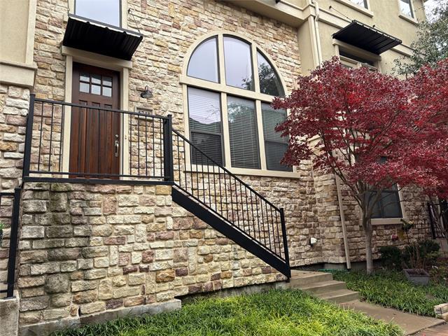 Building Photo - 5748 Robbie Rd