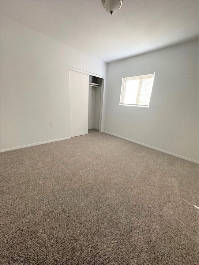 Building Photo - 2 Bedroom 1 Bath House
