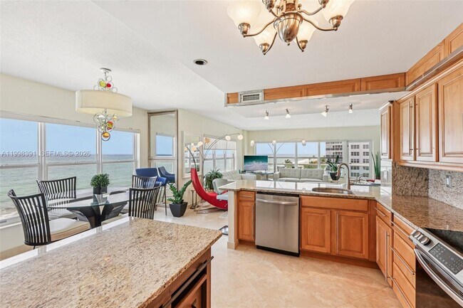 Building Photo - 3550 Galt Ocean Dr