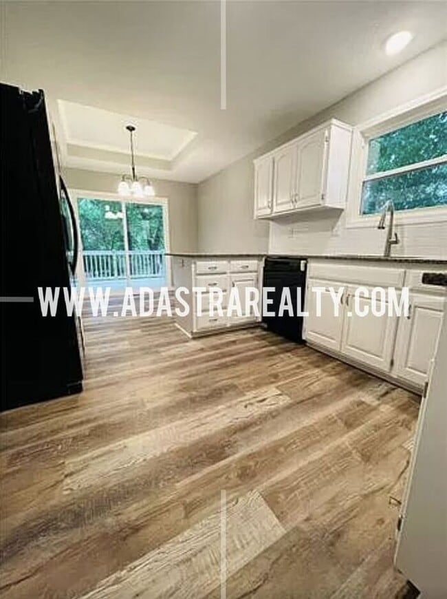 Building Photo - Gorgeous 4 Bed 3 Bath Home in Olathe!!-Ava...
