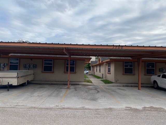 CARPORT - 1700 Bronze