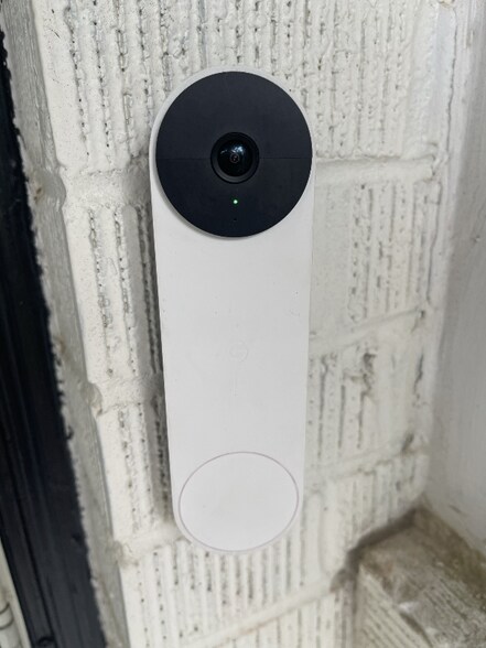 Building Photo - 657 Wildwood Rd