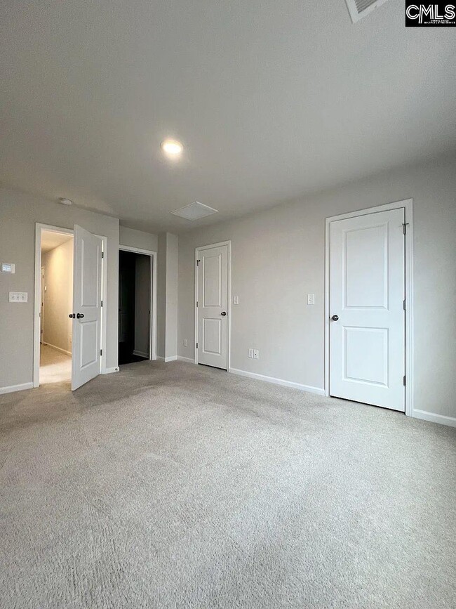 Building Photo - 199 Kitti Wake Dr