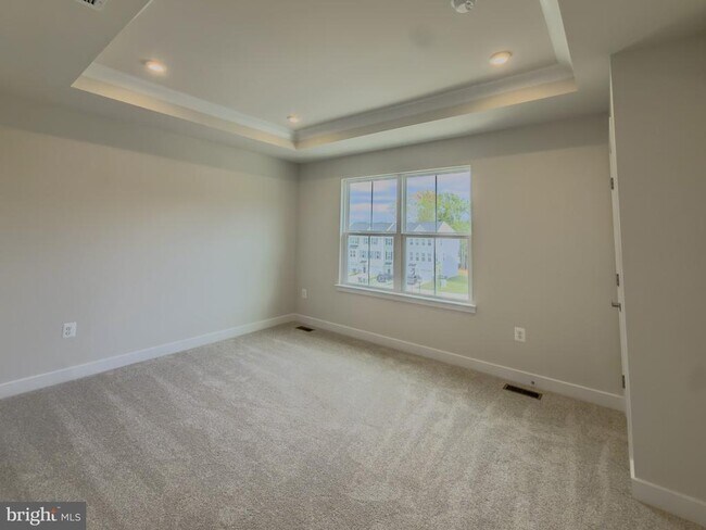Building Photo - 6737 Shelton Ln