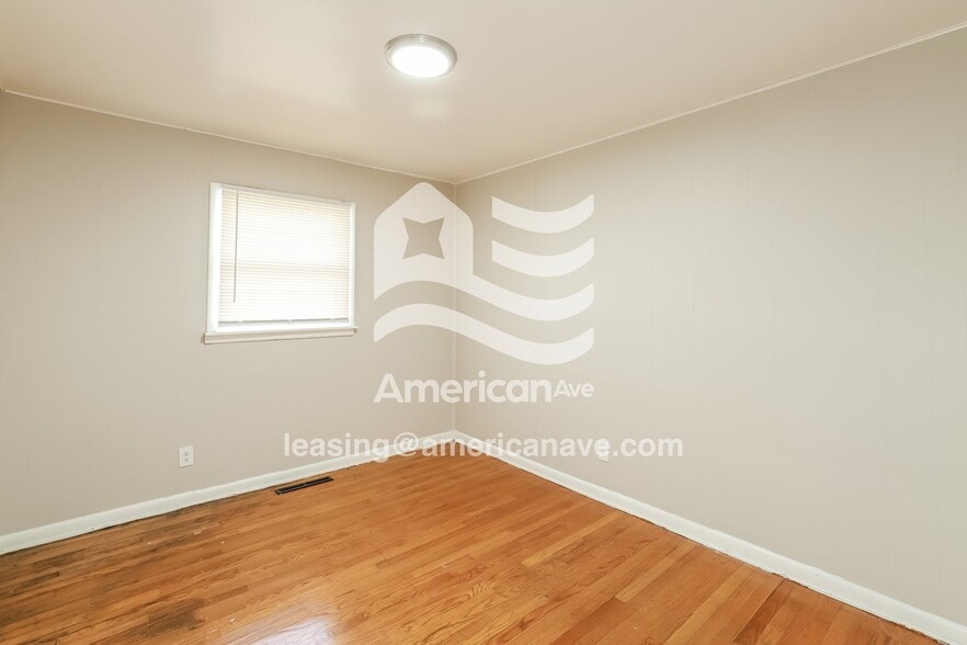 Building Photo - 3012 N 34th St