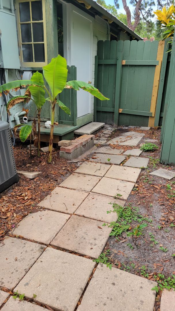 Building Photo - Annual/short term or seasonal turnkey furn...