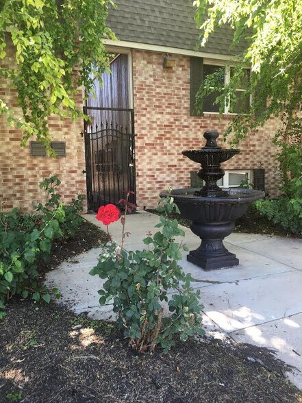 Building Photo - 4410 Jarboe St