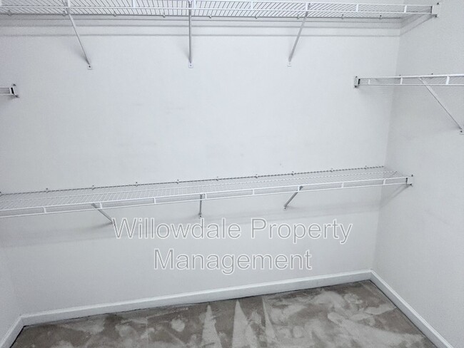 Building Photo - 138 Grande Meadow Way
