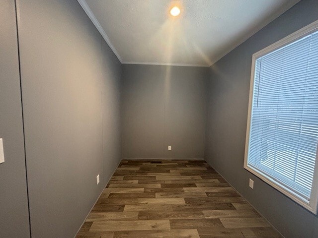 Building Photo - 831 N Pontiac Trail