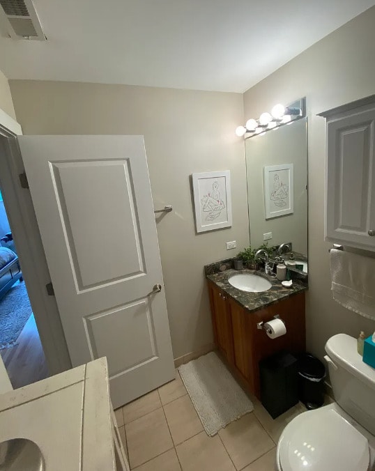 Building Photo - 2151 W Evergreen Ave