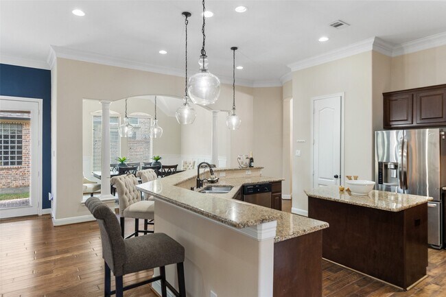 Building Photo - 34 Danby Place