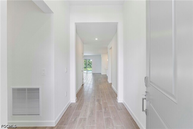 Building Photo - 15077 Jadestone Dr