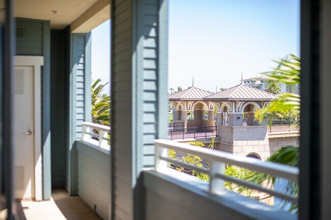 Building Photo - 3 Bedroom + 2 Bathroom Condo | Seabridge | Oxnard | Unfurnished