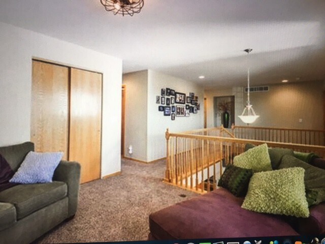 Building Photo - Beautiful 4 bed High End home in West Fort Collins