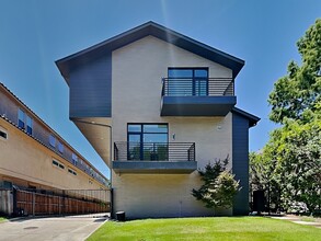 Building Photo - 3553 Kalterra Ct