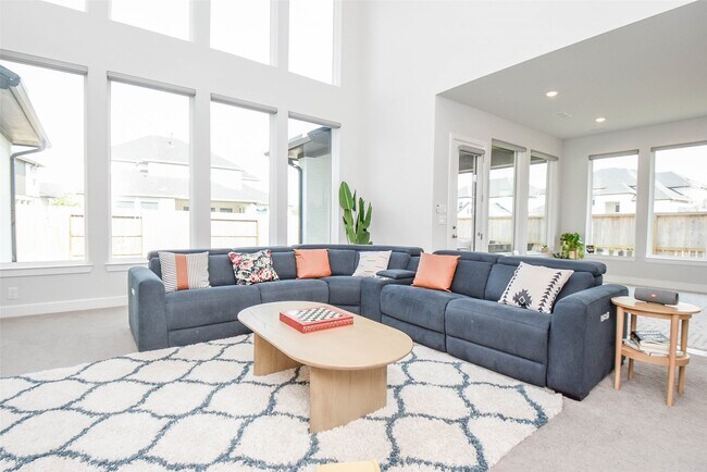 Building Photo - 8906 Luddenham Lilac Ln