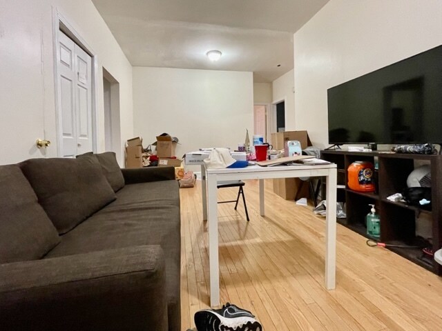 Building Photo - 54 Egmont St