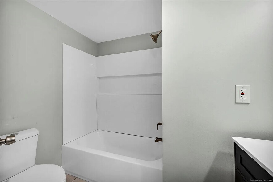 Building Photo - 56 Burgundy Hill Ln