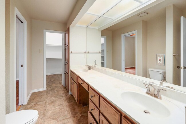 Building Photo - 8200 Neely Dr