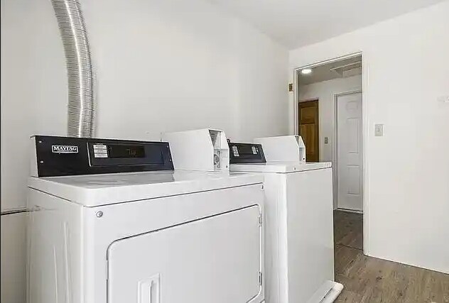 Laundry - 3734 S M St