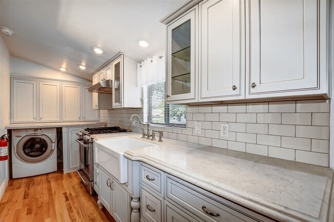 Building Photo - Adorable 2 Bed, 1 Bath Home in Prescott!