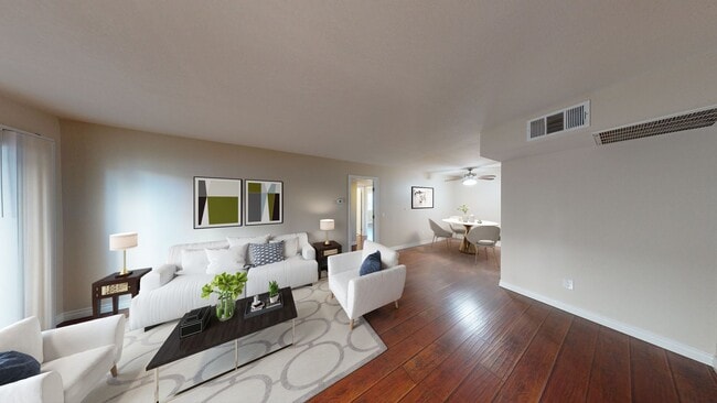 Primary Photo - 2 Bed/2 Bath, Centrally Located in Brea!