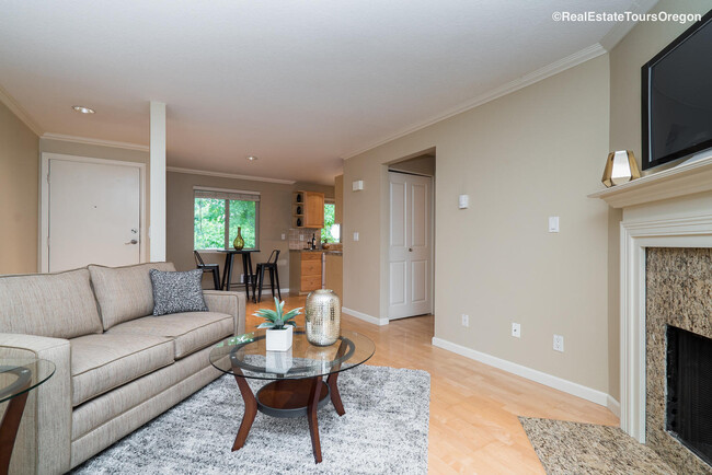 Building Photo - Updated & Stylish 1-Bedroom Condo with Top...