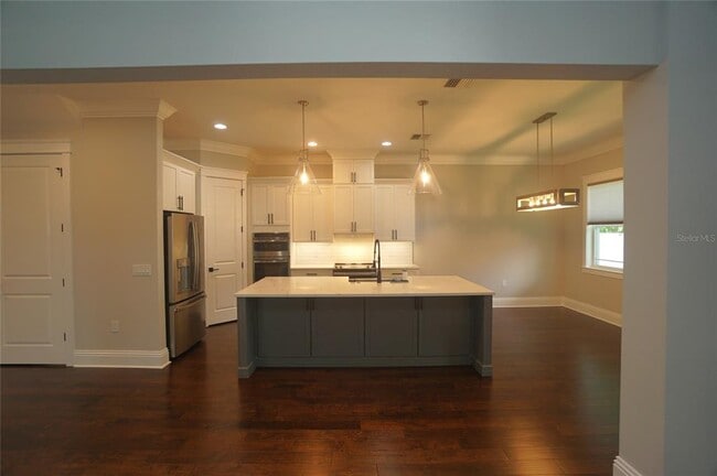 Building Photo - 3625 E Clark Cir