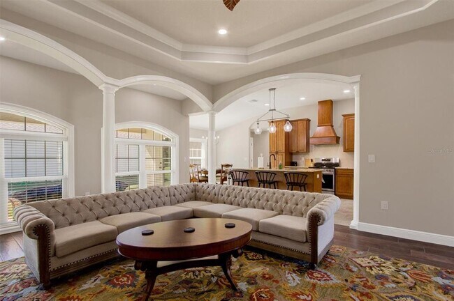 Building Photo - 6028 Sundown Dr