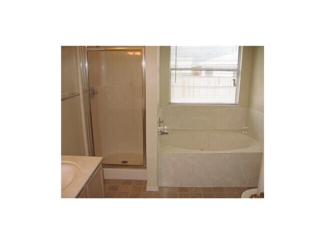 Building Photo - 3913 Haleys Way