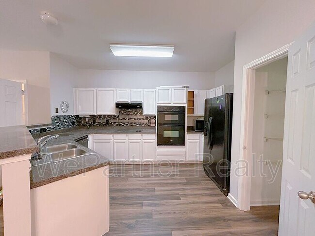 Building Photo - 3459 Dianthus Ln NW