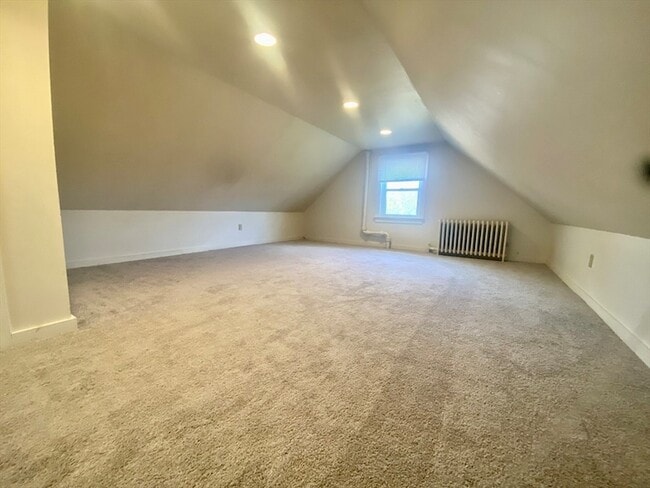 Building Photo - 618 Boston Rd