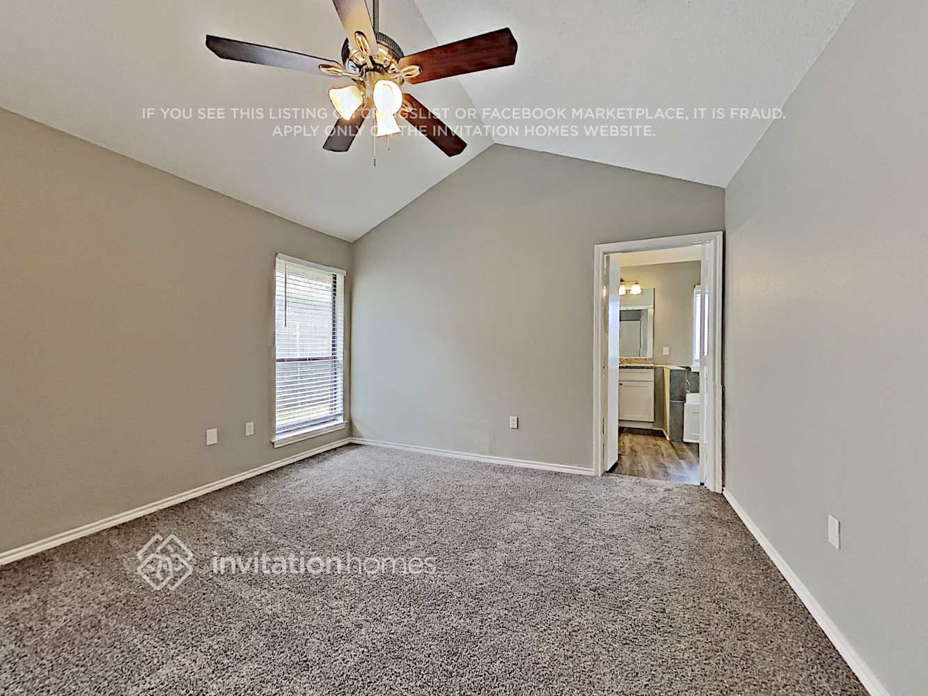 Building Photo - 22 Alamosa Dr