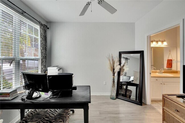Building Photo - 5531 Rosehill Rd