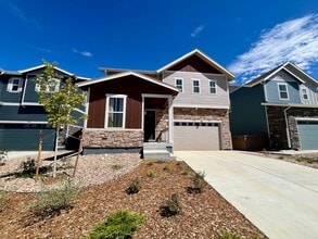 Building Photo - BEAUTIFUL NEW BUILD - 3 bed 2.5 bath w/ La...