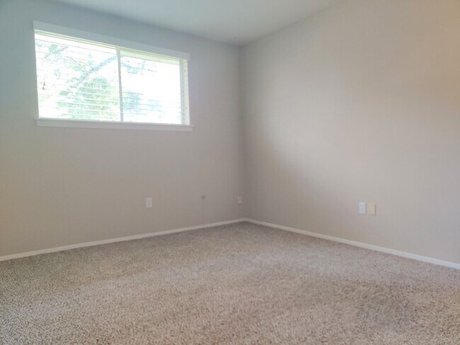 Building Photo - 1914 Seakale Ln