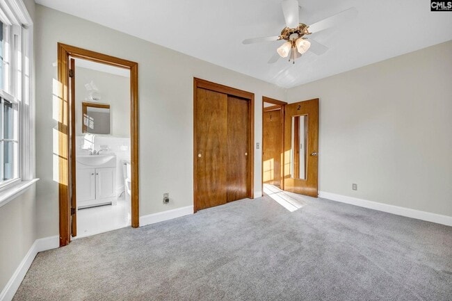 Building Photo - 1709 Woodfield Dr